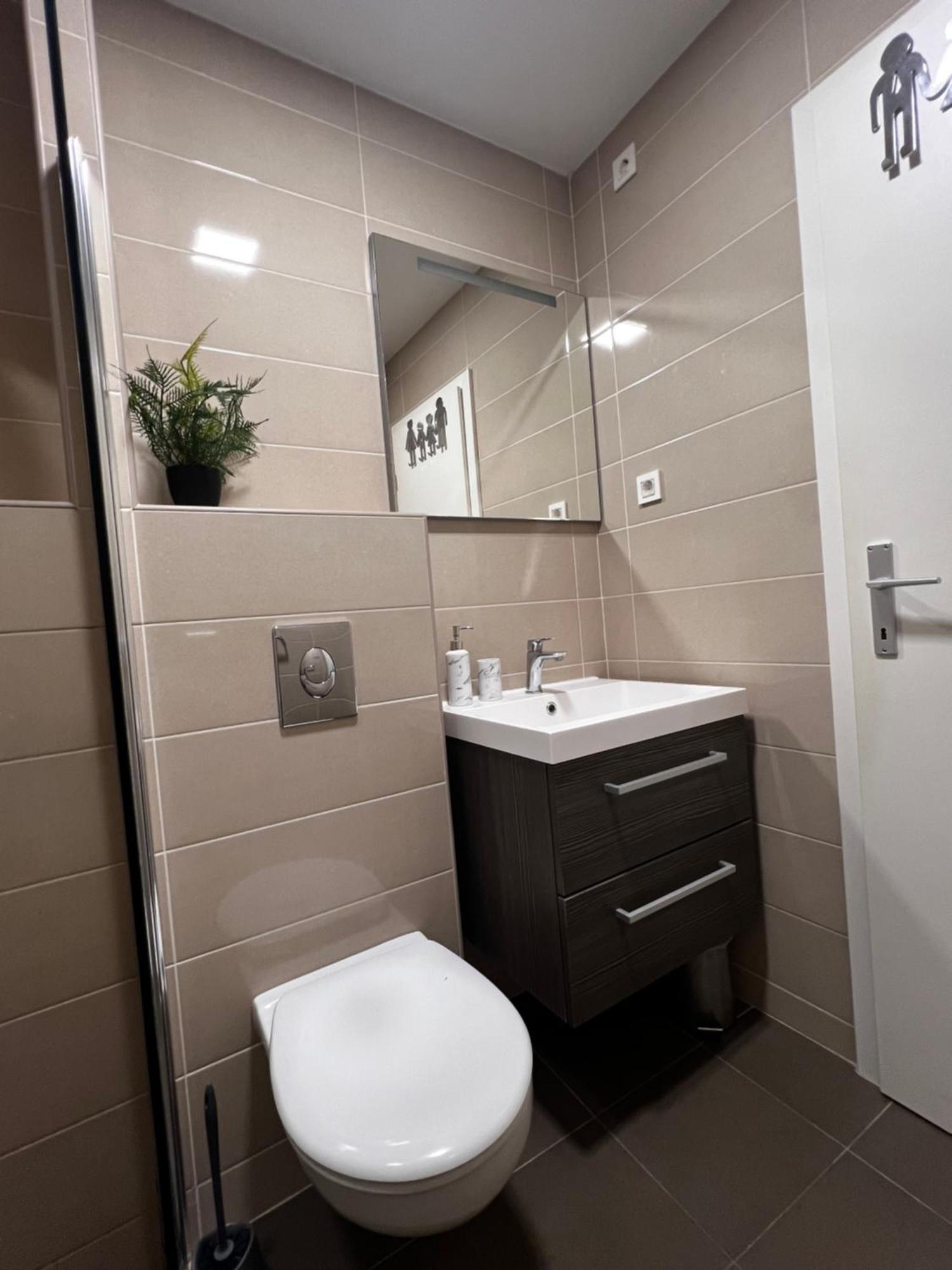 Apartmani Cvitanovic Baška Voda Εξωτερικό φωτογραφία