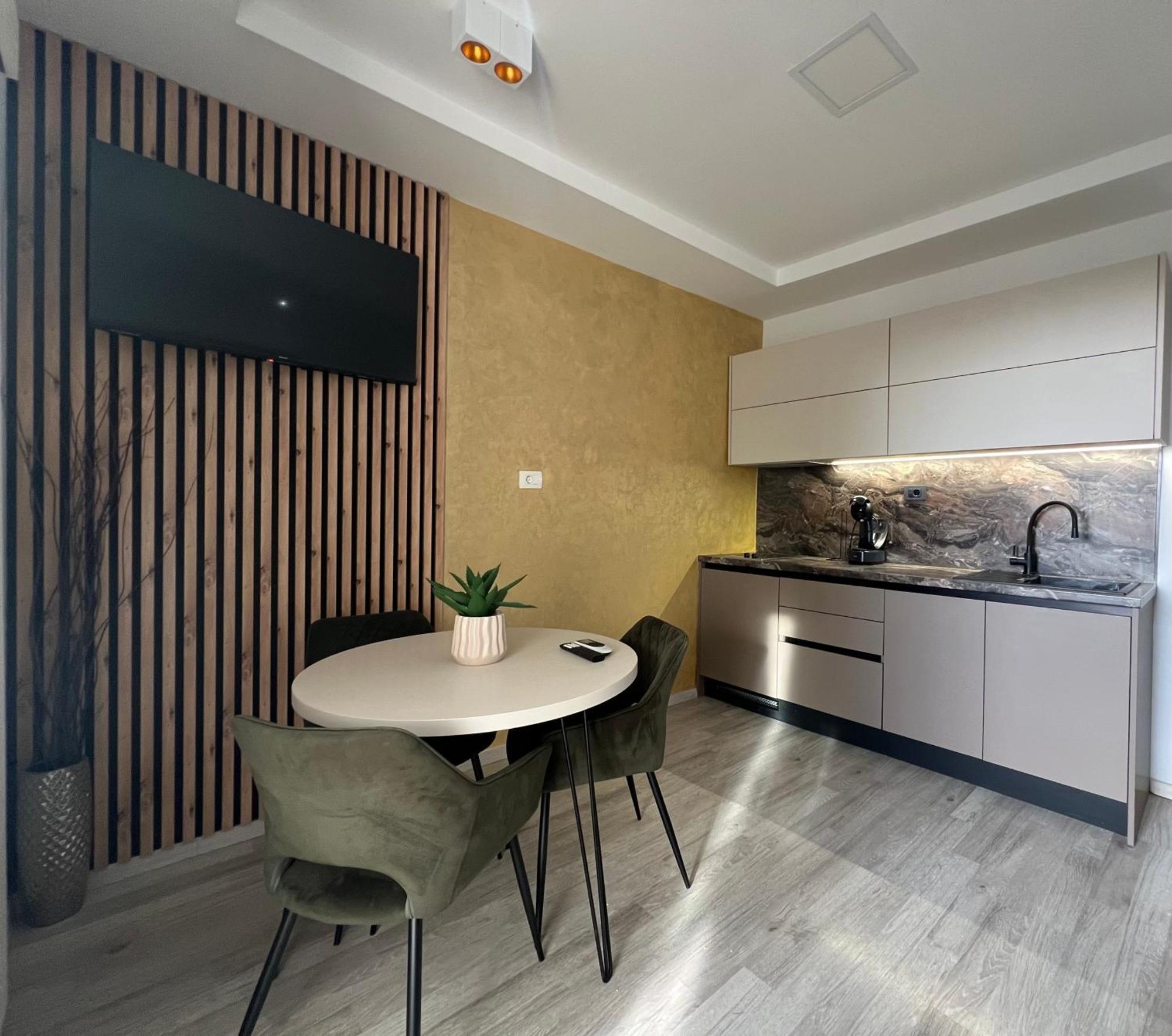 Apartmani Cvitanovic Baška Voda Εξωτερικό φωτογραφία